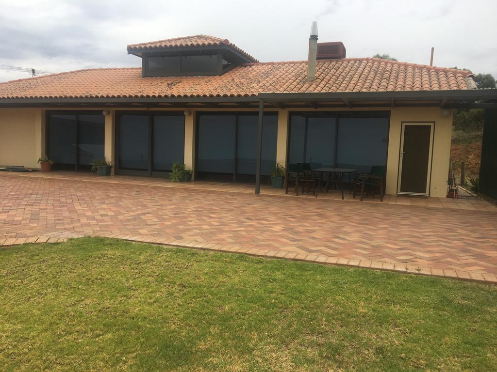 Aberfoyle Park SA Accommodation Sunshine Coast