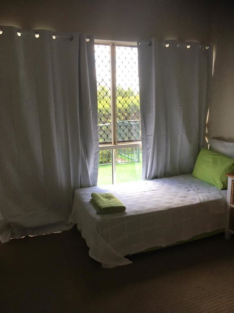 Bed And Breakfast With Airport Transfers And Rental Car - Accommodation Sunshine Coast 3