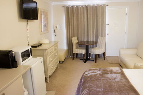 Beechworth On Bridge Motel - Accommodation Sunshine Coast 2