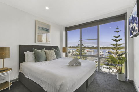 Bellevue On The Lakes - Accommodation Sunshine Coast 2