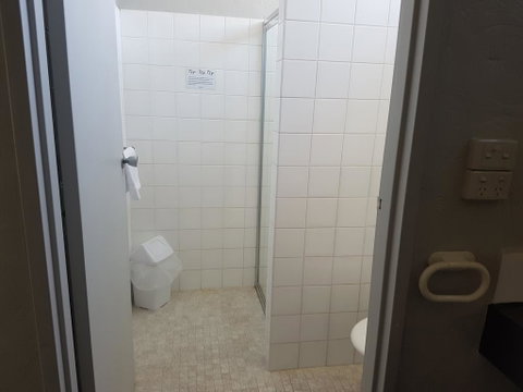 Belmore Motor Inn - Accommodation Sunshine Coast 2