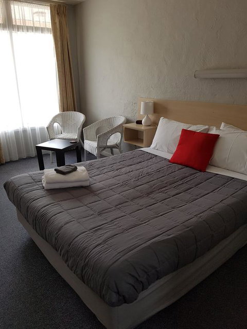 Belmore Motor Inn - Accommodation Sunshine Coast 1