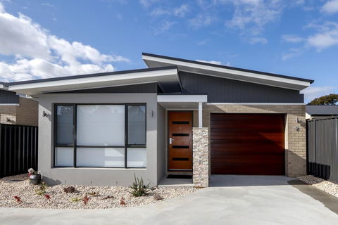 Best Western Aspen And Apartments - Accommodation Sunshine Coast 0