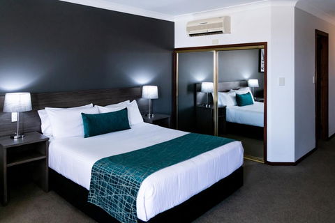 Best Western Plus Ambassador Orange - Accommodation Sunshine Coast 2