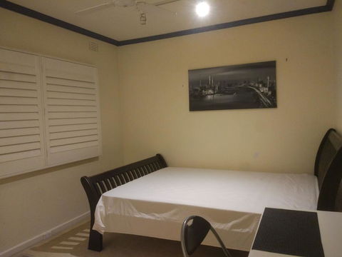 Big Room 12km To City Near Boxhill, Melbourne - Accommodation Sunshine Coast 0