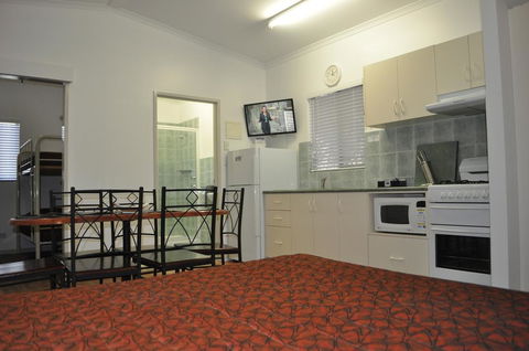 BIG4 MacDonnell Range Holiday Park - Accommodation Sunshine Coast 1