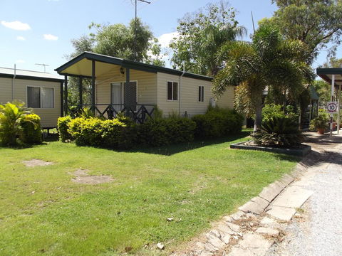 Biloela Caravan & Tourist Park - Accommodation Sunshine Coast 0