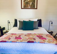 Blue Duck Cottage Village Comfort Fireplace - Accommodation Sunshine Coast