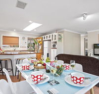 Blue Haze - air conditioned comfort - Accommodation Sunshine Coast
