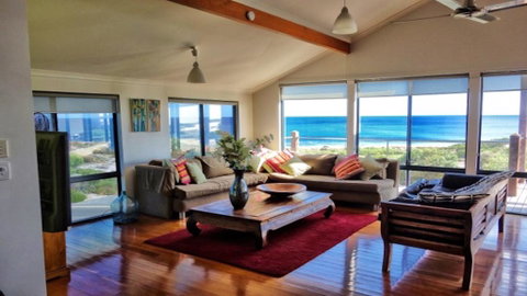 Blue Ocean Haven - Peppermint Grove Beach WA - Accommodation Sunshine Coast 1
