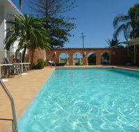 Blue Pacific Swansea - Accommodation Sunshine Coast