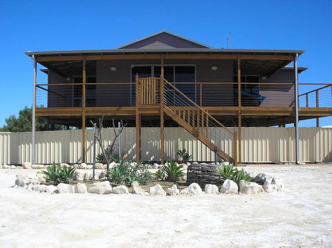 Blue Sky Escapes Sunset Oddes-sea - Accommodation Sunshine Coast 0