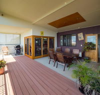 Blue Water Retreat - Upstairs - Accommodation Sunshine Coast