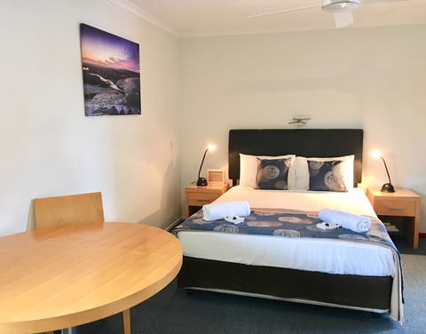Blue Waters Motel - Accommodation Sunshine Coast 0