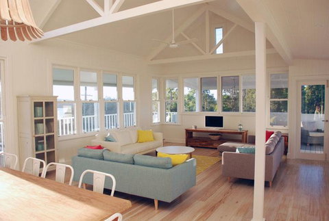 Bluebell - Accommodation Sunshine Coast 1