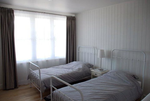 Bluebell - Accommodation Sunshine Coast 0