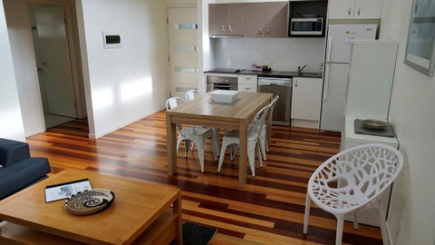 Bluewater 2 - Rainbow Shores, Walk To Beach, Private And Stylish Beach Escape, All On Level - Accommodation Sunshine Coast 3