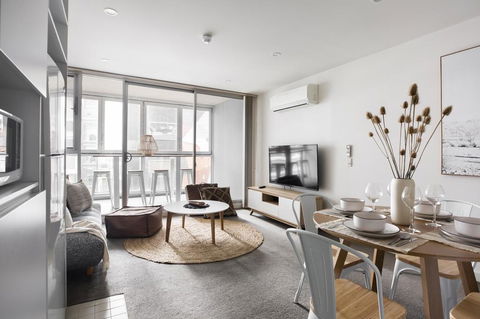 Boho On Morphett-In The Heart Of The CBD - Wifi - Nespresso - Netflix - Accommodation Sunshine Coast 0