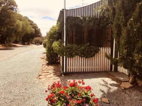 The OldDevonshire House - Accommodation Sunshine Coast 0