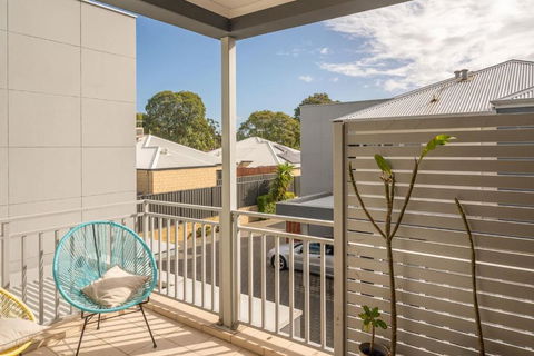 The Nordic Nook - A Relaxed Redcliffe Stay - Accommodation Sunshine Coast 1