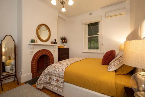 The Retreat In Basket Range - Accommodation Sunshine Coast 2