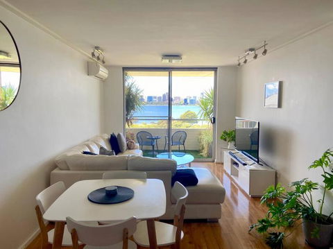 The Swan - Park & River Views Next To Perth Zoo - Accommodation Sunshine Coast 2