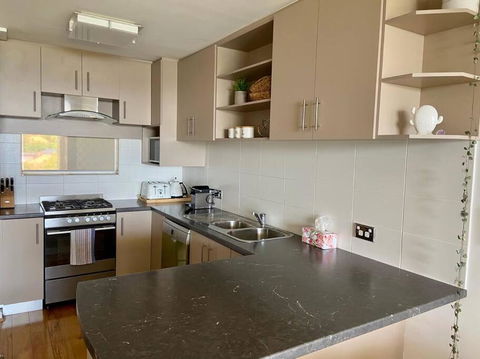 The Swan - Park & River Views Next To Perth Zoo - Accommodation Sunshine Coast 3