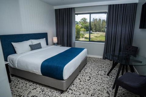 Warners At The Bay - Accommodation Sunshine Coast 2