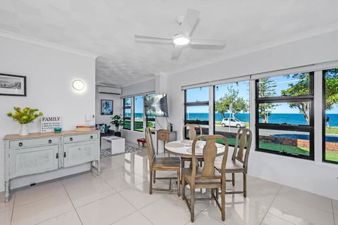 Waterfront Bliss In Margate - 30 Min From Brisbane - Accommodation Sunshine Coast 0
