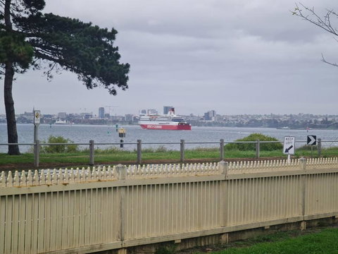 Waterfront Quiet Stay Off Geelong & Avalon Airport - Accommodation Sunshine Coast 0
