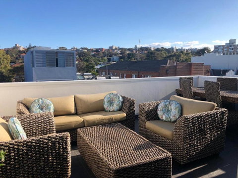 XQ Collection La Casa De Frida - Modern Studio With Balcony - Accommodation Sunshine Coast 1