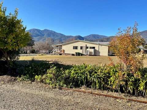 White Rabbit Mountain Guest House - Accommodation Sunshine Coast 3