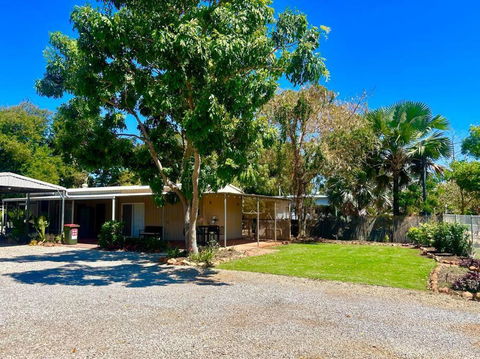 The Quarters - Accommodation Sunshine Coast 0