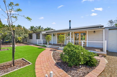 Yankavilla - Yankalilla - C21 SouthCoast Holidays - Accommodation Sunshine Coast 0