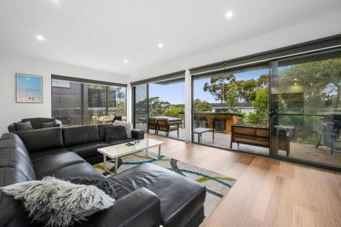 Zahra Lodge - Accommodation Sunshine Coast 0