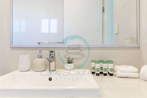 ZEN At ARRAY: 2BR Retreat In CBD - Accommodation Sunshine Coast 3