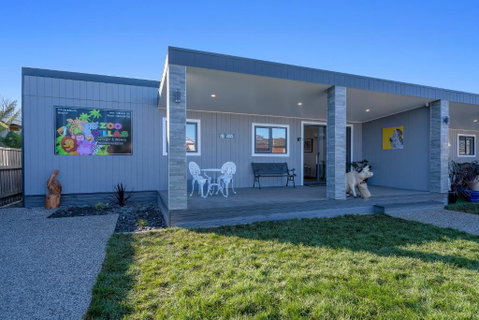 Zoo Villas : Villa Zebra - Central Wynyard - Accommodation Sunshine Coast 0