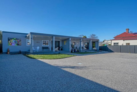 Zoo Villas : Villa Zebra - Central Wynyard - Accommodation Sunshine Coast 2