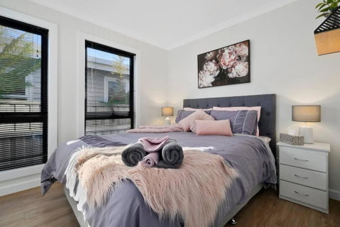 Zoo Villas : Villa Zebra - Central Wynyard - Accommodation Sunshine Coast 3