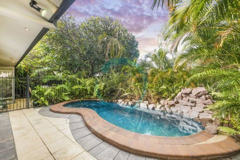 ZEN TREETOPS - Boutique 2-BR Apt W/ Private Pool - Accommodation Sunshine Coast 0