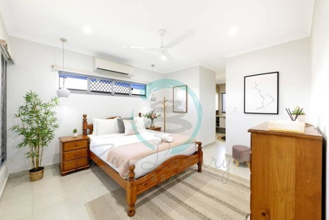 Zenhouse: Prestigous 4-BR Display Home In Muirhead - Accommodation Sunshine Coast 2
