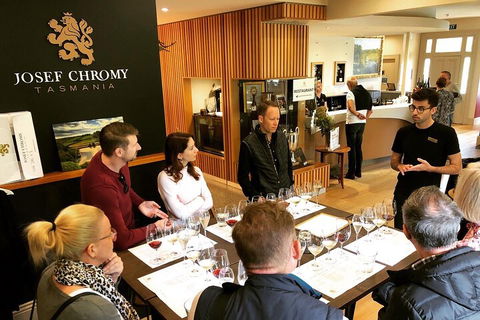 Tamar Valley Wine And Gin Tour With Lunch - Accommodation Sunshine Coast 0