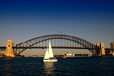 Sydney Harbour Luxury Sailing Trip Including Lunch - Accommodation Sunshine Coast 3