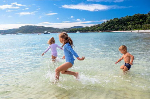 Whitehaven Beach And Daydream Island Cruise - Accommodation Sunshine Coast 3