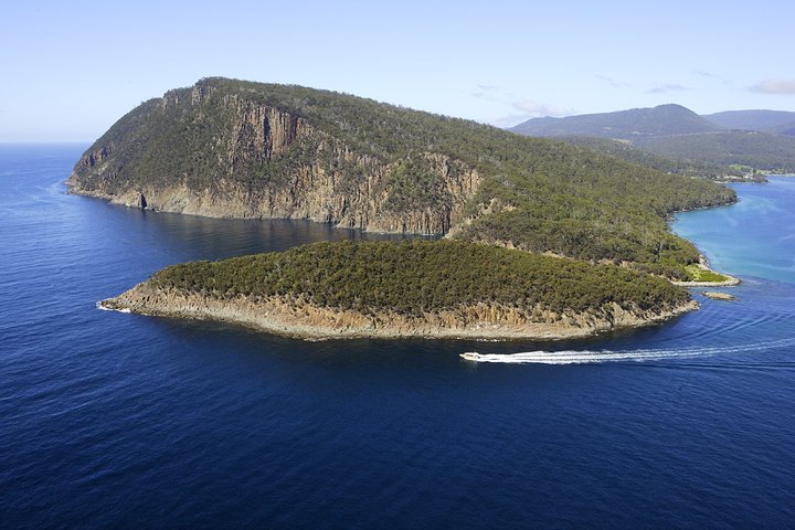 Unknown ACT Accommodation Sunshine Coast