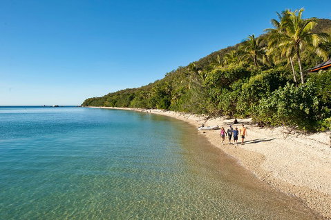 Fitzroy Island Catamaran Transfers From Cairns - Accommodation Sunshine Coast 2