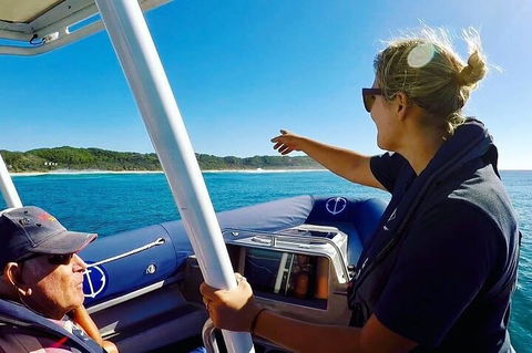 Julian Rocks Byron Bay Cruise - Accommodation Sunshine Coast 3