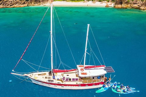 2-Day Whitsundays Sailing Adventure: SV Whitehaven - Accommodation Sunshine Coast 5