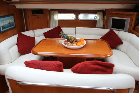 2-Night Cabin Charter Aboard Cruising Yacht Milady - Accommodation Sunshine Coast 2