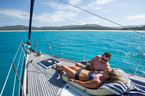 2-Night Private Charter Aboard Cruising Yacht Milady - Accommodation Sunshine Coast 5